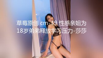 身材超正的黃裙花內內騷包小美女獨自逛商場