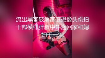 【欧美】推荐上集-画家大屌帅哥勾引自己六块腹肌男友 被操的兴奋了