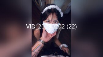 [MP4/ 1.84G] 白色短衣牛仔裤美女约到酒店 这打扮很显身材 前凸后翘大屁股 压到床上揉捏奶子吸吮亲吻