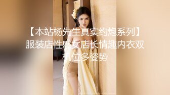 大二学舞蹈贫乳颜值美女诱惑啪啪，性感牛仔短裤对着镜头摆弄，足交特写插嘴穿上黑丝，第一视角进进出出猛操1