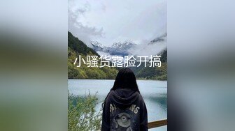 果冻传媒-带父亲去嫖娼玩3P惨被抓-叶子红