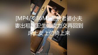 《极品CP魔手外购》色胆包天坑神潜入某公司女厕独占坑位隔板缝中实拍超多美女小姐姐方便，脸逼同步前后拍太顶了 (3)