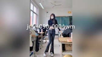 【新速片遞】&nbsp;&nbsp; 超市跟随偷窥漂亮小少妇 女儿都这么大了 还穿透明蕾丝骚内内 屁屁很性感 [253MB/MP4/02:20]